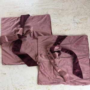 NWOT Reversible Pink / Wine Velvet Pillow Covers 15.5x15.5 Tie Closure Set of 2